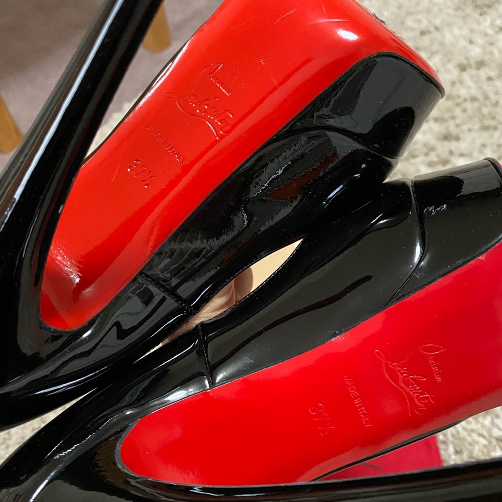 BRAND NEW Christian Louboutin